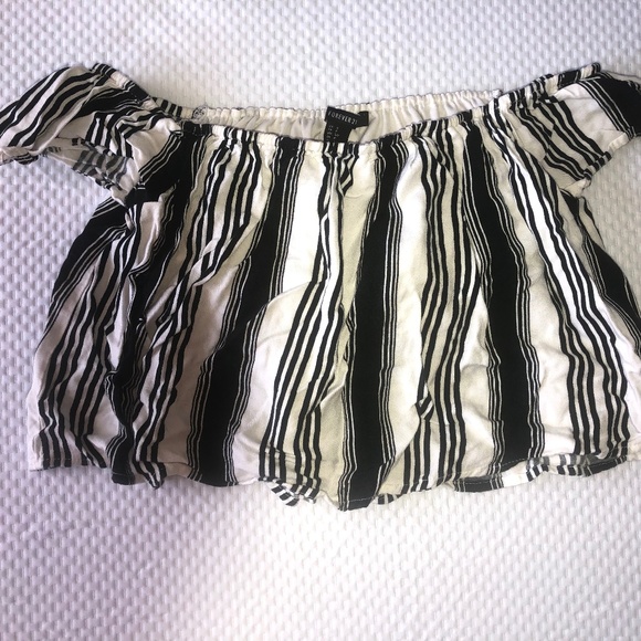 Cropped Off-The-Shoulder Top - Picture 1 of 1